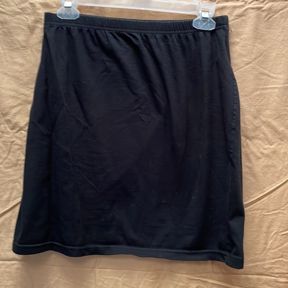 EUC Europa Portugal Solid Black Elastic Waist Mini Skirt, Sz Large